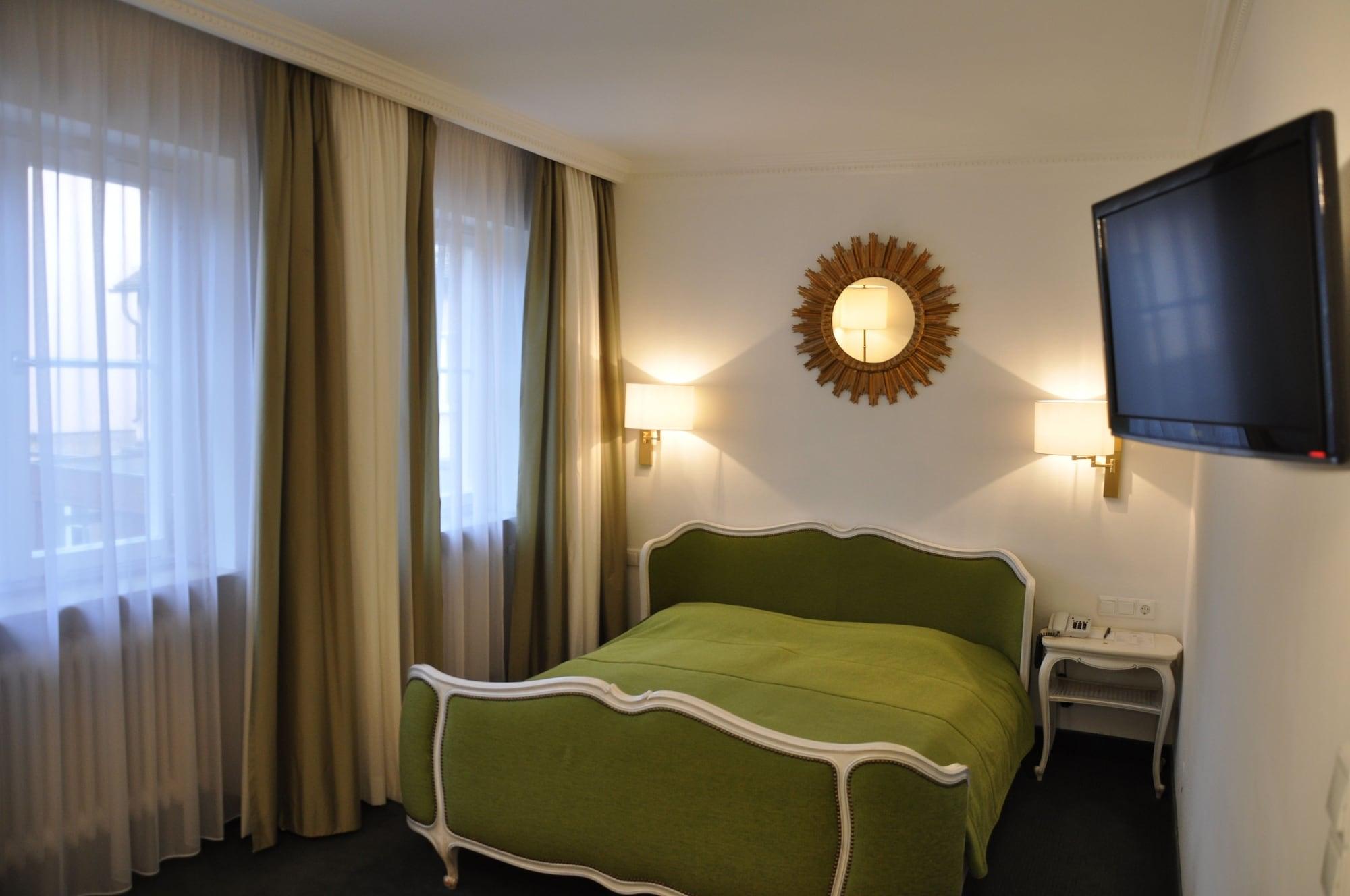 Relexa Waldhotel Schatten Stuttgart Bagian luar foto