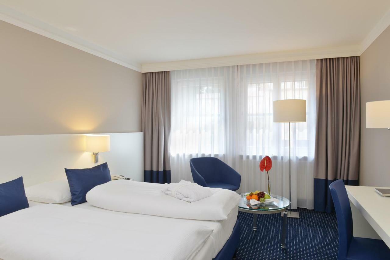 Relexa Waldhotel Schatten Stuttgart Bagian luar foto